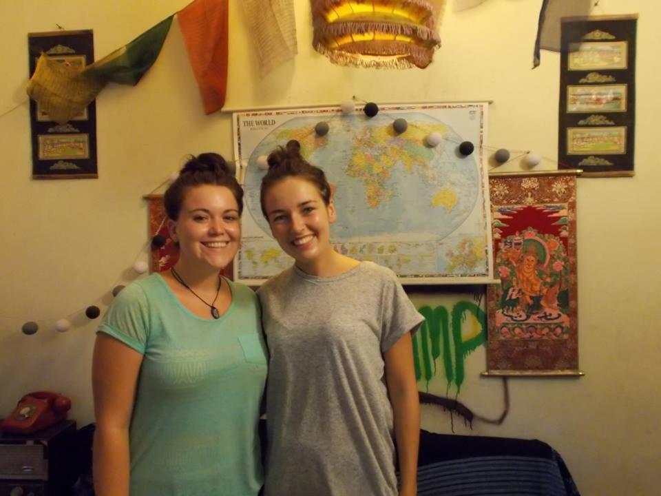 Calcutta Backpackers Lägenhet Exteriör bild