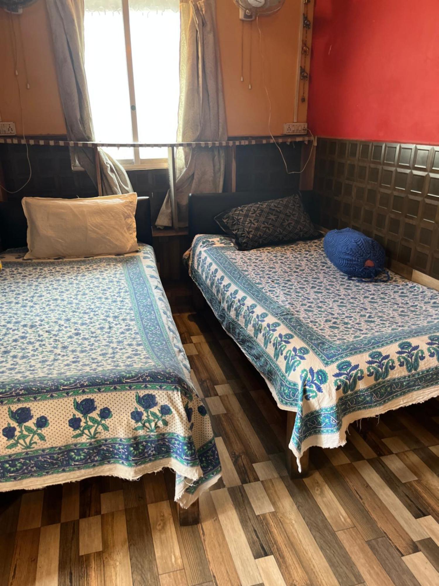Calcutta Backpackers Lägenhet Exteriör bild
