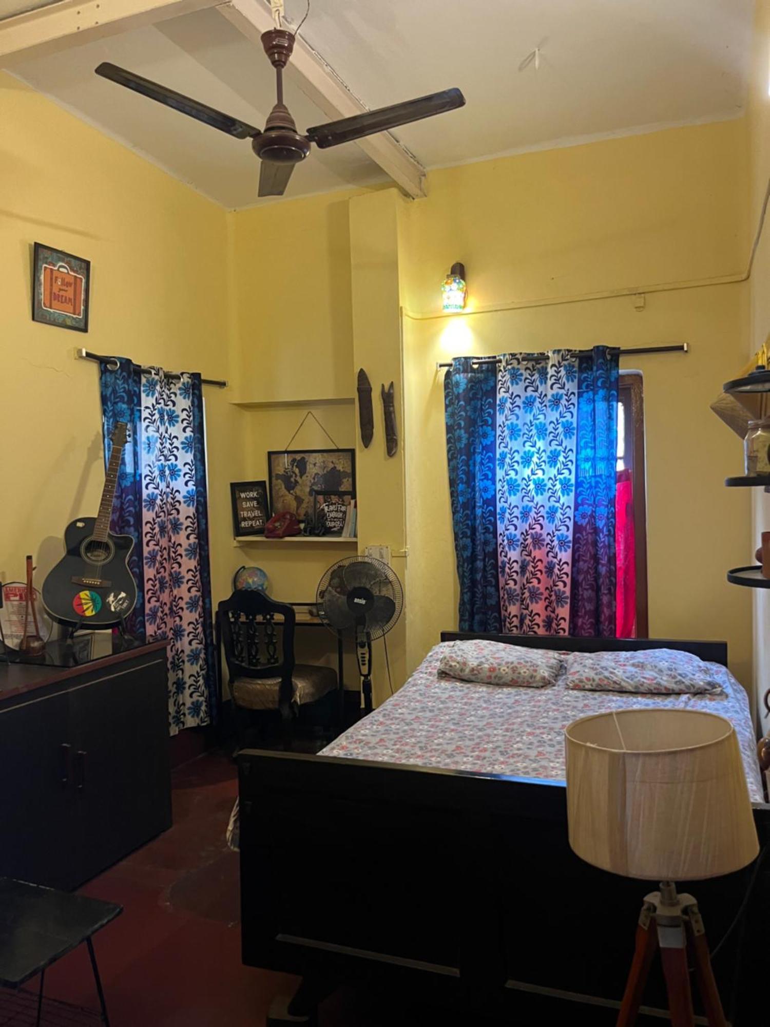 Calcutta Backpackers Lägenhet Exteriör bild